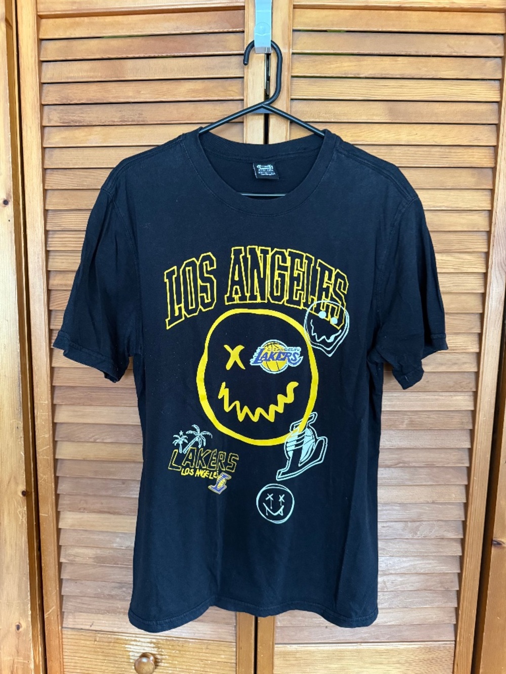 La Lakers Graphic Tee